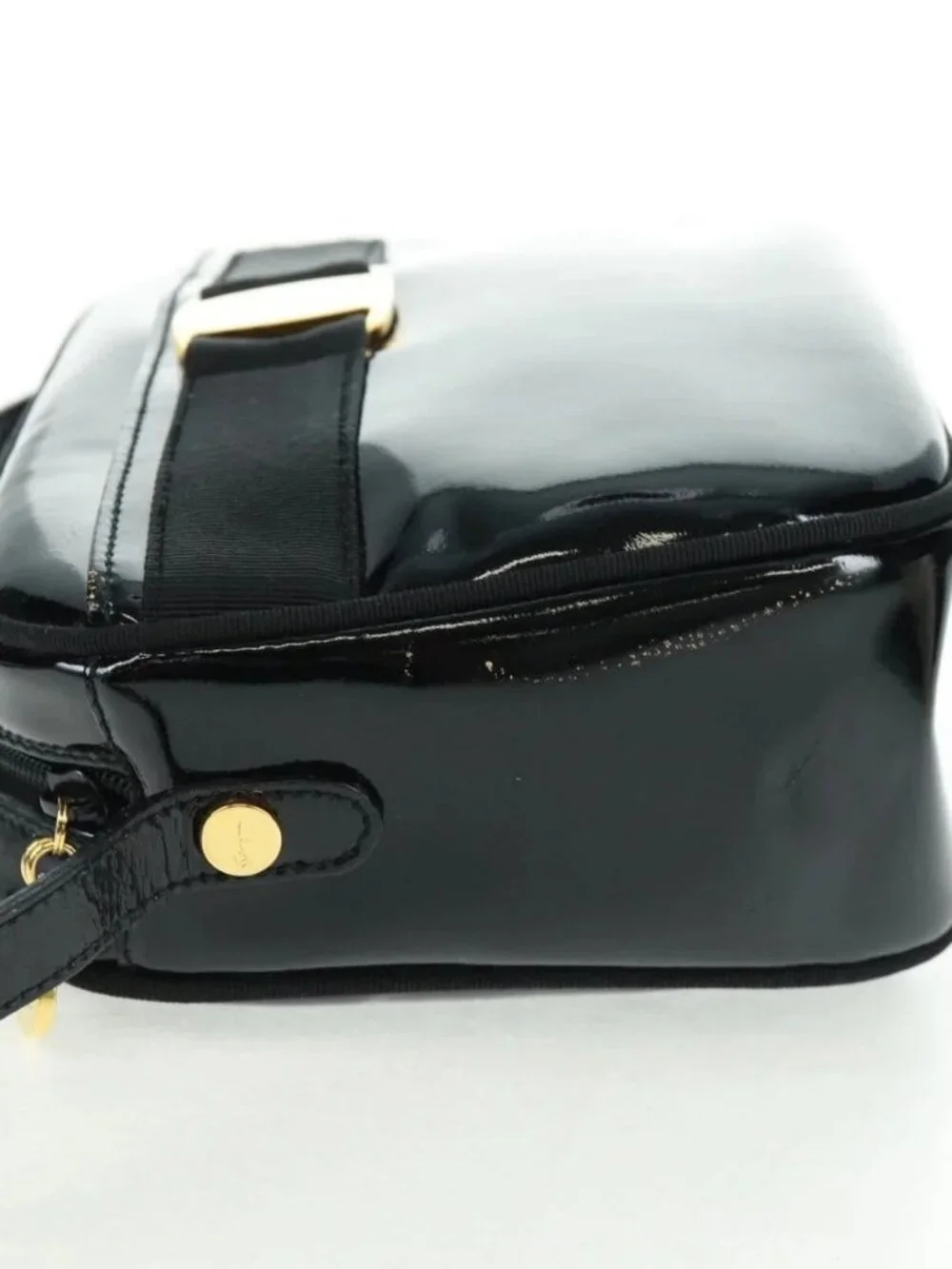 Salvatore Ferragamo Shoulder Bag Patent leather Black Gold Auth ka1226